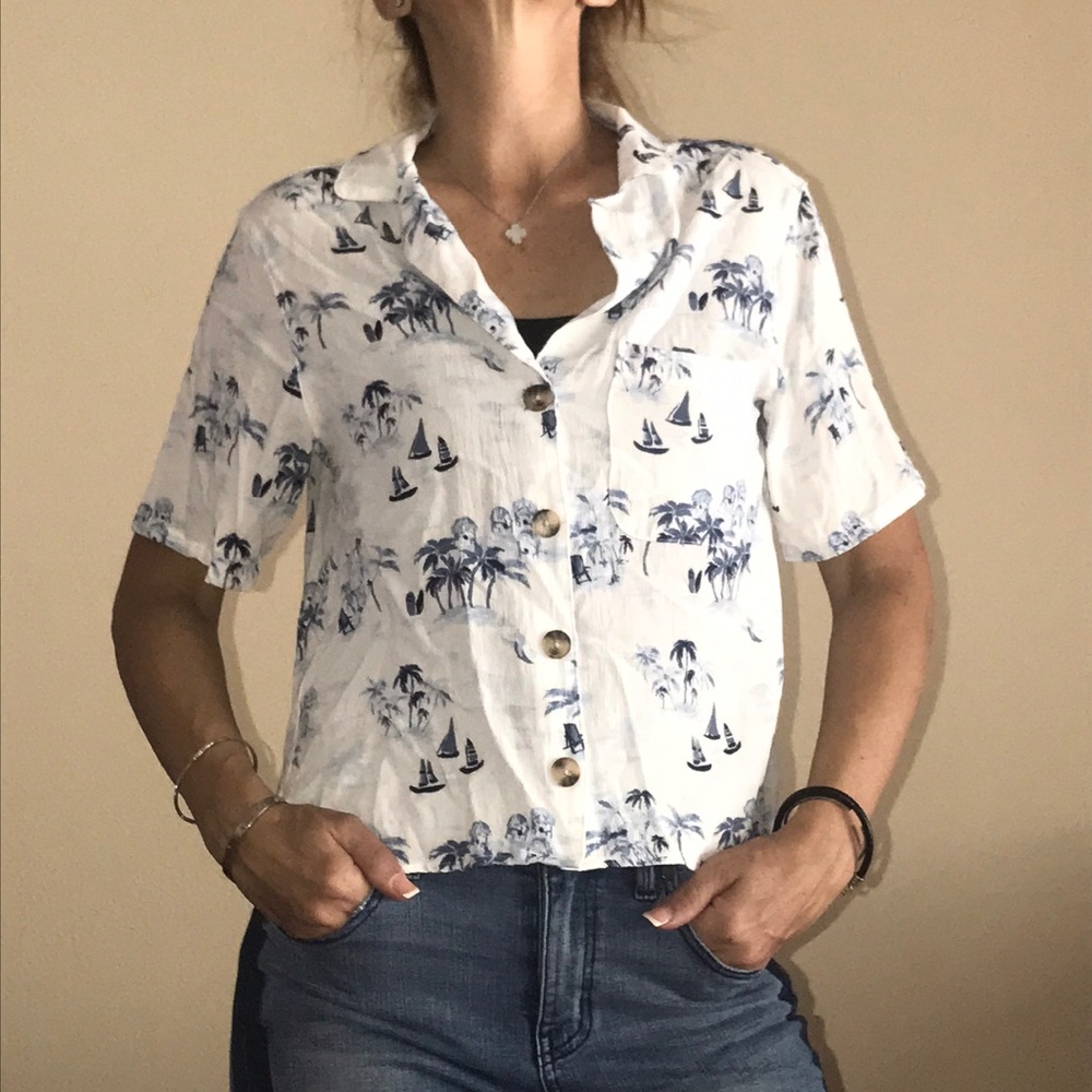 Short Tropical Button Down